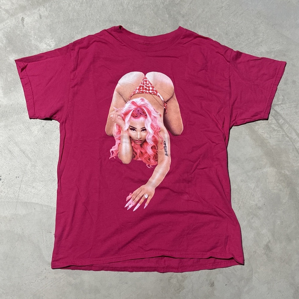 Nicki Minaj Tour T Shirt Pink SZ L Princess Face Killer Body Samurai Mind